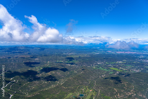 Foto Aerial panorama view of Catalan Central Depression with mountain range of Pyrene