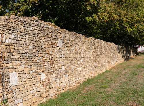 Foto mur en pierre sèches