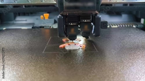 A comprehensive plan for the operation of a 3D printer that creates a plastic part through layer‑by‑layer printing on a work platform.
