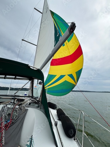 Foto yacht on the lake