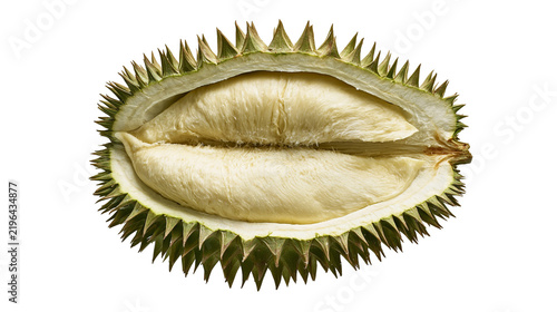Fotografía Isolated split durian with creamy yellow pulp inside, showcasing tropical fruit