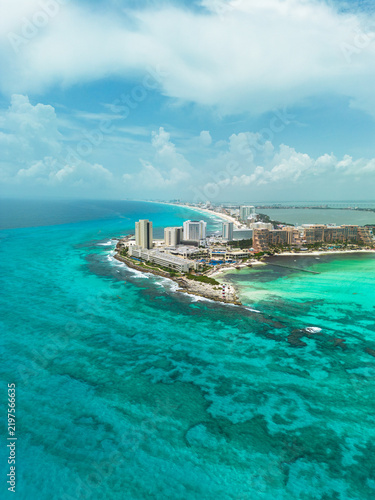 Beautiful beach in Cancun, aerial view. Zona Hotelera