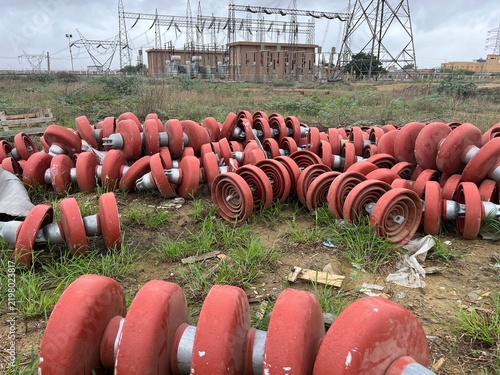 Power material in grids