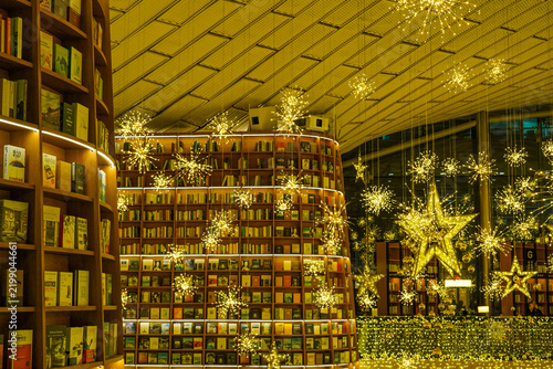 Starfield Library sign with Christmas lights Seoul