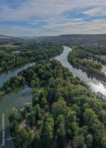 Foto vue aérienne panoramique de la Moselle entre Ars-sur-Moselle et Jouy-aux-Arches, près de Metz