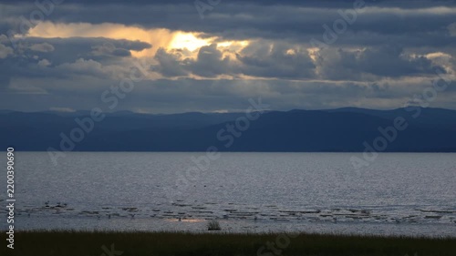 Coucher de soleil sur le fleuve Saint-Laurent, La Pocatière, Québec, Canada.