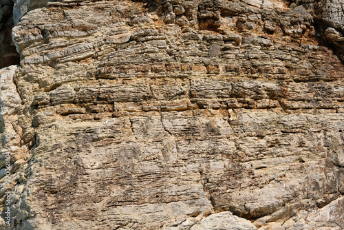 Cuadro en lienzo Close up of stratified rock cliff face surface texture