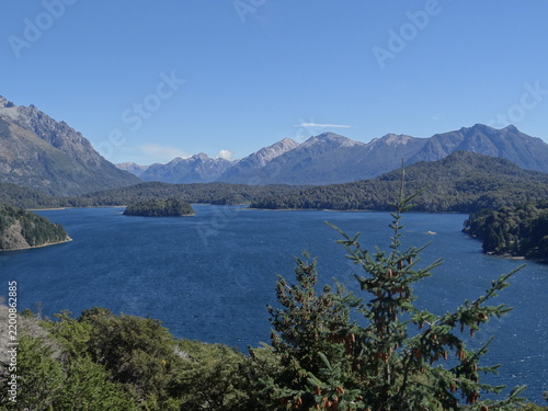 Canvastavla Paisaje sobre lagos
