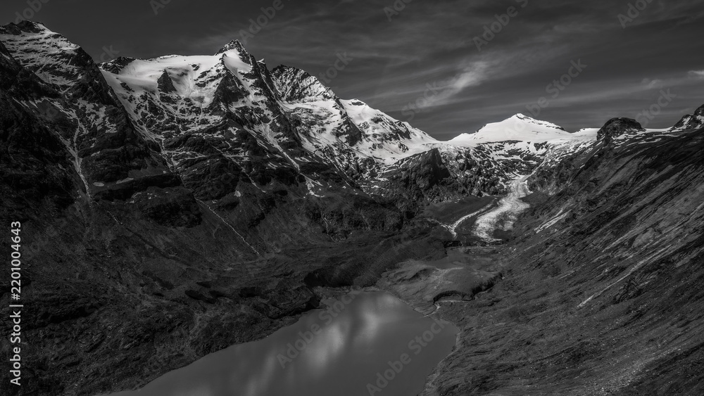 Obraz premium Peak of the alps
