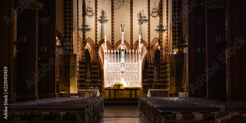 Fotografie Altar of Basilica di San Francesco, Bologna, Italy