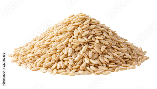 Pile of raw oat groats, isolated on transparent background
