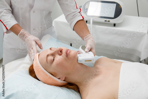 Ultrasound Facial Lifting and Chin Contouring Treatment for Woman