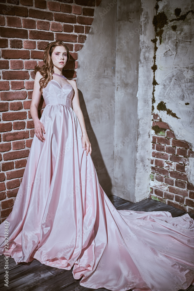 Obraz premium Romantic Industrial Fashion