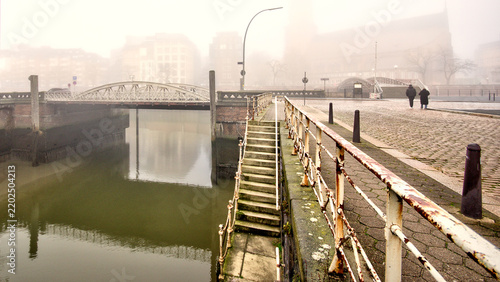 Speichestadt Hamburg nebelig HD