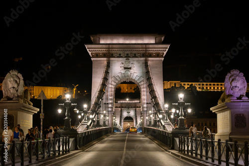 Chain Bridge in Budapest at night – illuminated Széchenyi Bridge