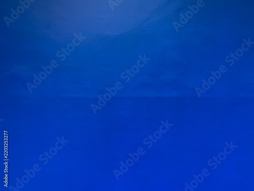Картината върху платно Cobalt blue painted concrete wall texture, full frame ultramarine matte surface
