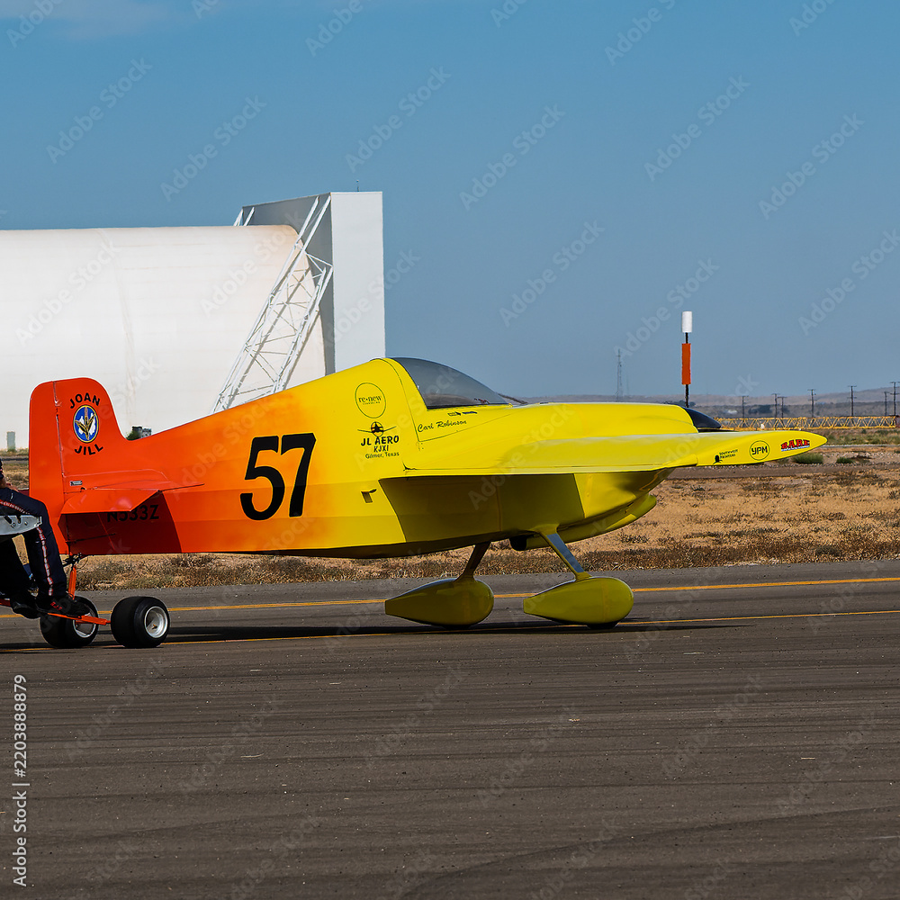 Obraz premium National Championship Air Races 9-18-2026 Roswell NM USA Formula 1 class aircraft at the National Championship Air Races at the Roswell International Air Center