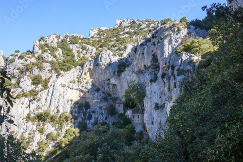 Fotografie Ermitage troglodyte de Saint Antoine dans les gorges de Galamus