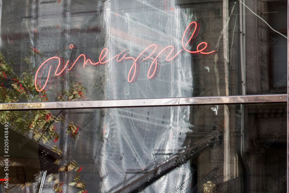 Naklejka premium A pink neon 