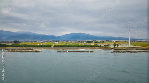 Tapety artystyczne 秋の富山県入善町の沿岸の風景