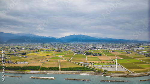 Tapety artystyczne 秋の富山県入善町の沿岸の風景
