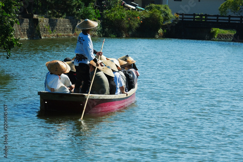 Naklejka 柳川の堀割りをゆったりした気分で川下りの旅