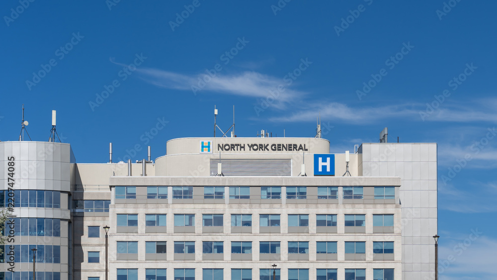 Obraz premium Toronto, Ontario, Canada - September 27, 2026: Exterior of North York General Hospital located in Toronto, Ontario, Canada, in 2026