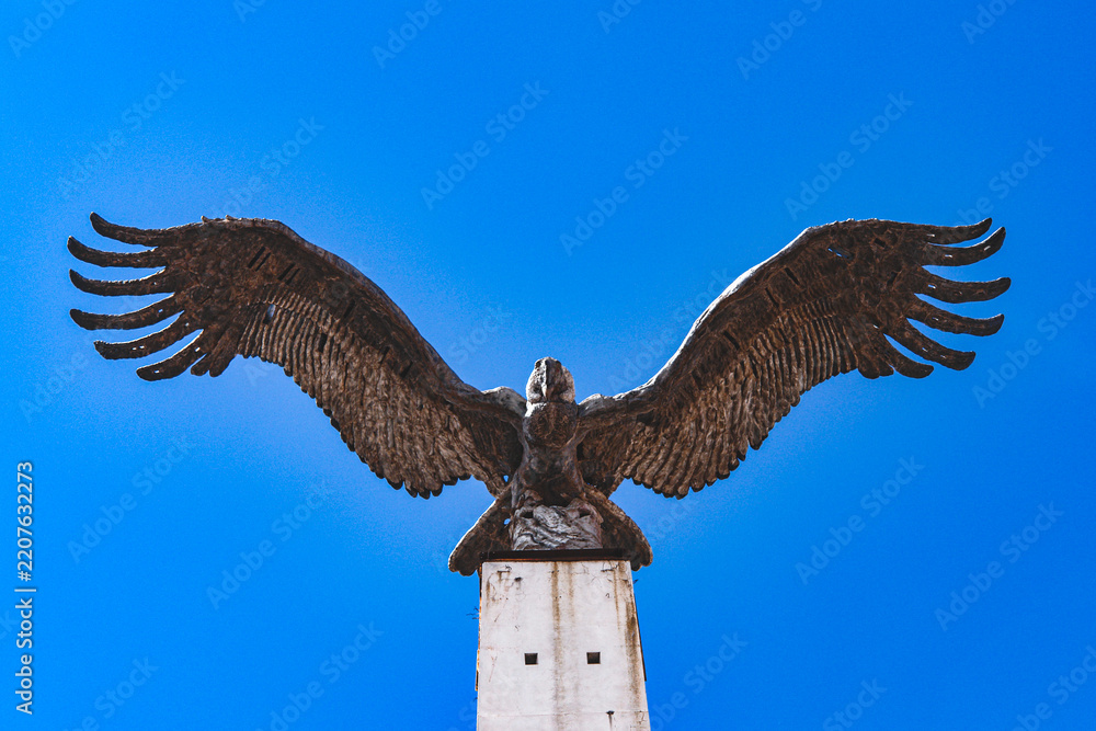 Obraz premium Condor Statue in San Sebastian, Cusco, Peru