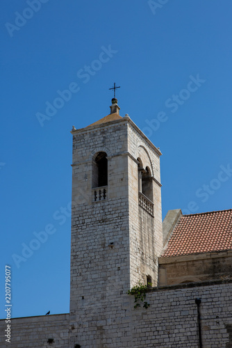 Bari