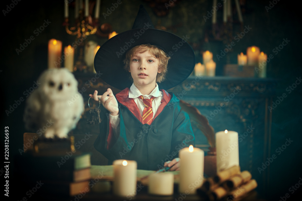 Obraz premium Little Wizard Student