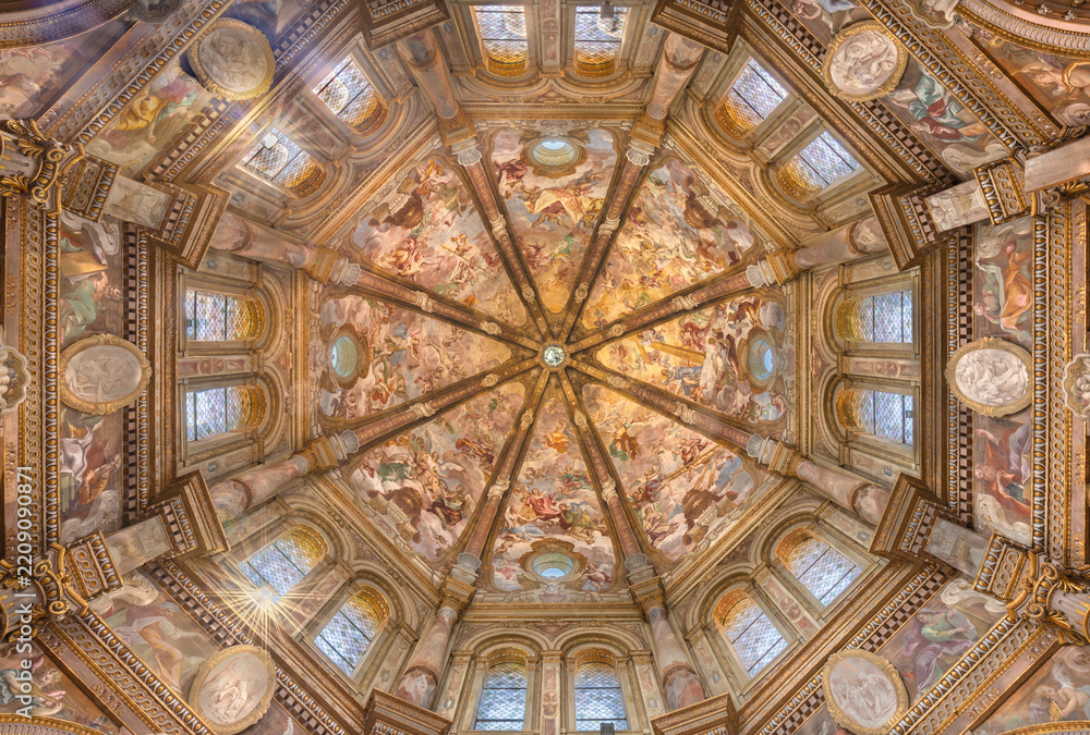 Obraz premium Crema - The fresco of angels with the Crucifixion instruments in cupola of the church Santuario di Santa Maria della Croce by Giacomo Parravicino (1702).