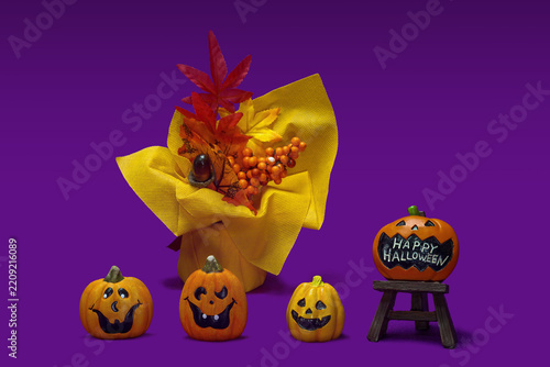 Obraz na płótnie ハロウィン,かぼちゃ,祭り,仮装,ハロウィーン,ハッピーハロウィーン,ハロウィンパーティー,ハロウィン祭り,年中行事,カボチャ,オレンジ, 休日, 秋,10月, 恐ろしい, 笑う, 顔, ホラー,お祝い, パンプキン,お化け,お化けカボチャ,かわいい,イベント,イメージ,オレンジ,インテリア,おばけ,幽霊,デコレーション,伝統行事,笑顔,素材,飾り,パーティー,行事,収穫祭,背景素材 