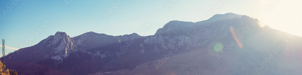 Obraz premium Mountain landscape on a sunny day. View from Grossglockner High Alpine Road. Austria, Europe