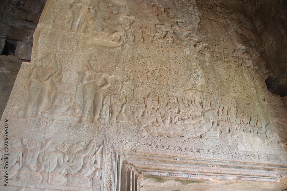 Fototapeta premium ruined khmer hindu and buddhist temple (angkor wat) in angkor in siem reap in cambodia 