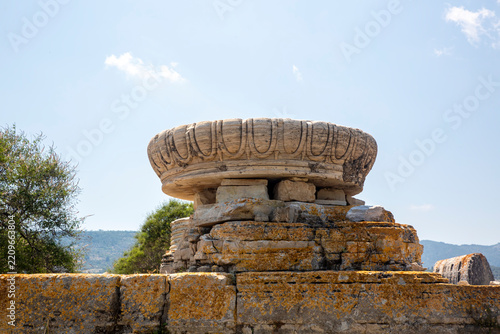 Obraz na plátně Archaic statue of Hera at Samos, Heraion Ancient City - Greece