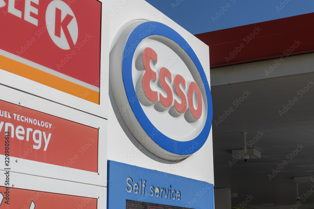 Fototapeta premium signage at an Esso gas station located at 381 Mount Pleasant Rd, Toronto