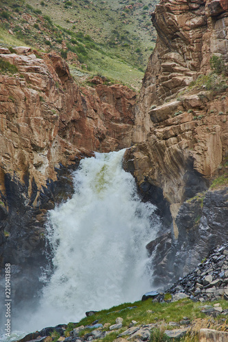 waterfall near roots.