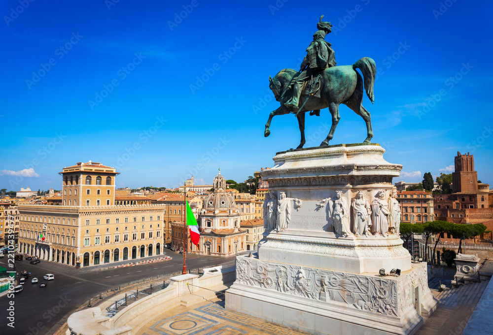 Fototapeta premium Equestrian statue Victor Emmanuel II, Vittoriano monument in Rome