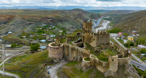 Obraz na plátně Hosap Castle (Turkish: Hosap Kalesi) in Van, Turkey