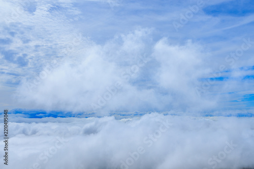 九月の蔵王連峰の空の上のような圧倒的で美しい雲海