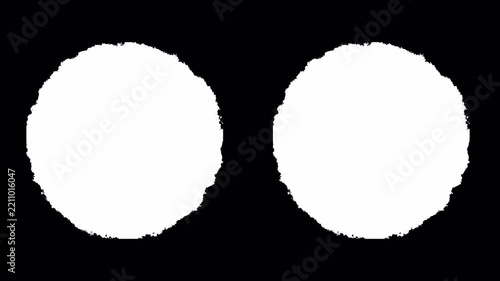 4K Double White Rough Grunge Circle Shapes Animation with Distressed Edges on Transparent Background for Creative Video Transitions