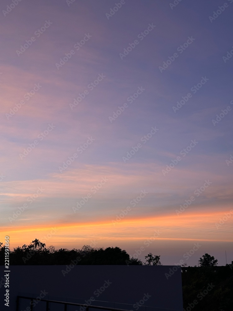 Fototapeta premium Pastel Sunset Sky Over Tropical Ocean in Bali
