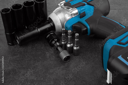 Electric impact wrench