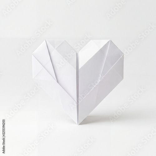 White Origami Paper Heart Icon Grid in Circular Frames