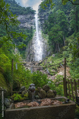 和歌山 飛瀧神社から那須大滝を望む