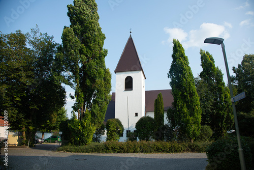 Obraz na plátně Buchloe, Germany; August 1, 2026: Hoffnungskirche (Church of Hope), a Protestant