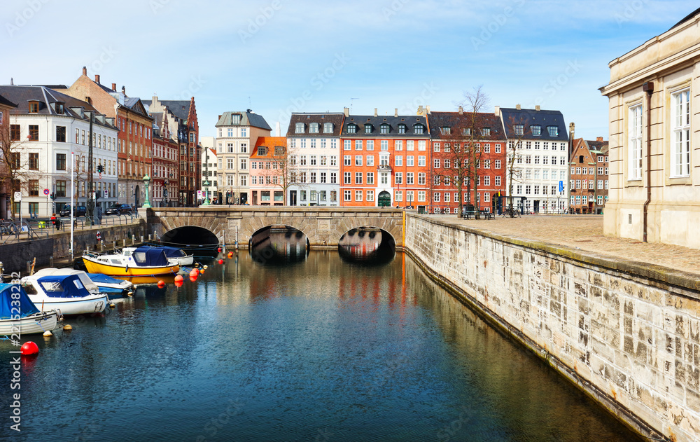 Obraz premium Copenhagen - Nybrogade, gammel strand, slotsholmskanal.