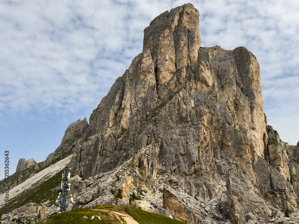Naklejka premium nuvolau peak view from giau pass dolomites