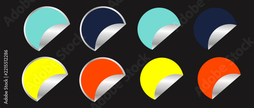 Silver round sticker labels set with curled metallic edge iso
