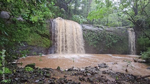 Caminata por pequeñas cascadas en Panama 